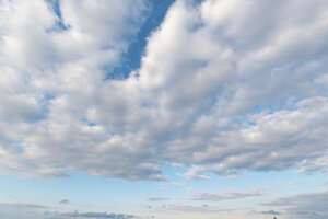 daytime light blue sky with many clouds