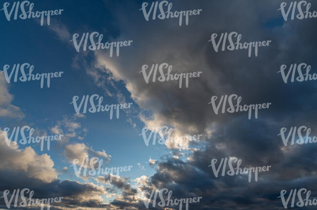 sky photo of grey and white clouds