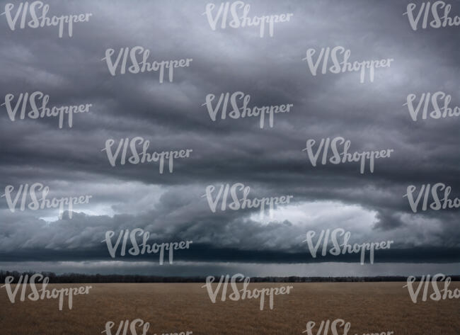 overcast sky with grey clouds